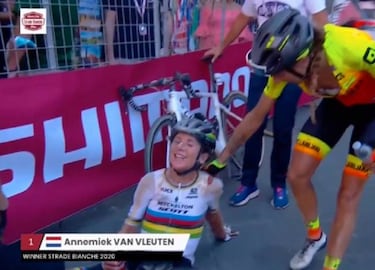 Van Aert triunfa en Siena; Mavi Garc赤a, 2?, brill車 en f谷minas