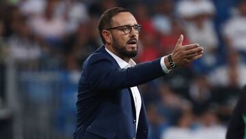 José Bordalás, da instrucciones durante un encuentro con el Getafe.