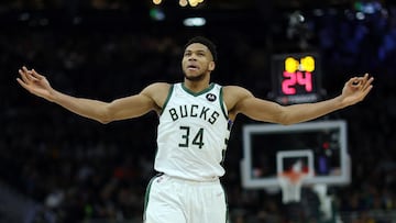 Bucks play down Giannis knee issue