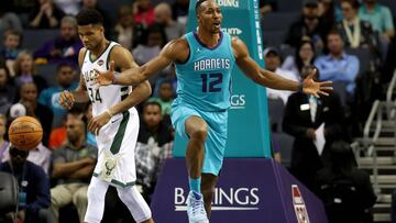 Willy en Charlotte: un equipo en crisis, Howard y Zeller delante