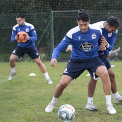 Salir con dos delanteros, la gran incógnita en el once de Vázquez