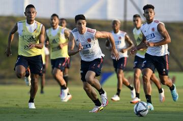 La Selección Colombia entrenó con grupo completo en Barranquilla de cara al partido ante Perú por Eliminatorias rumbo a Qatar 2022.