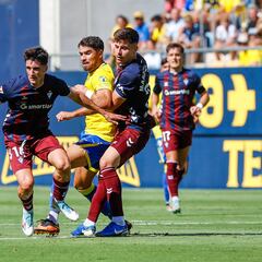 Marco Moreno toma las riendas de la zaga armera