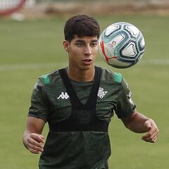 El Preolímpico amenaza al Betis con Emerson y Diego Lainez