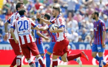 Gol 1-1 Guilherme Siqueira celebrando el gol del empate para el Atlético de Madrid 

