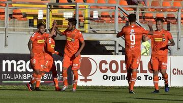 Cobreloa vs D. Valdivia.