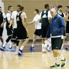 Laso: "¿Pasillo al Barcelona? Me interesa el partido, no eso"