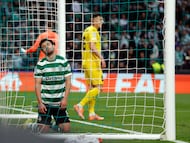 Sporting Lisbon's Portuguese forward #08 Pedro Goncalves reacts after missing a goal opportunity during the UEFA Champions League last 16 second leg football match between Sporting CP and Bodoe/Glimt at Jose Alvalade stadium in Lisbon on March 17, 2026. (Photo by FILIPE AMORIM / AFP)