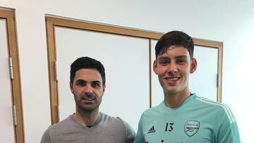 Aleixei Rojas vuelve a ser invitado a primer equipo de Arsenal