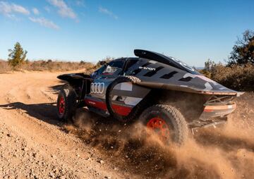 Carlos Sainz, con el Audi en el Dakar.