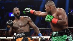 Deontay Wilder y Luis Ortiz durante su combate en marzo de 2018.