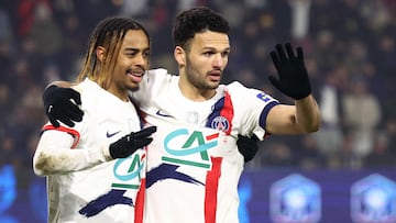 Paris Saint-Germain's French forward #10 Bradley Barcola (L) celebrates with teammates after scoring a goal during the French Cup round of 32 football match between FC Espaly and Paris Saint-Germain (PSG) at the Marcel-Michelin stadium in Clermont-Ferrand, central France, on January 15, 2025. (Photo by Alex MARTIN / AFP)