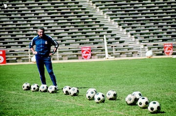 Dirigió el banquillo blanco, desde 1960 hasta 1974 siendo el entrenador que más tiempo dirigió al conjunto un total de 14 años de éxitos en Madrid.