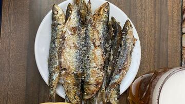 Así es el Bar Santurce: el mejor sitio para comer sardinas en Madrid está en El Rastro