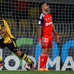 La U desperdicia la ventaja en la derrota más dolorosa del año