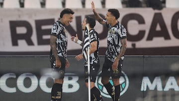 Botafogo se olvida de la U