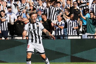 Victoria de mérito de un Castellón que sigue en línea ascendente, tras sumar tres victorias consecutivas. Ante los asturianos fue Jakobsen el que abrió la lata, con un buen gol desde dentro del área. Su estreno como jugador albinegro.