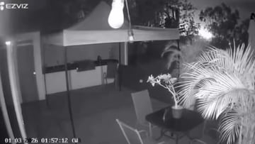 Cámara capta como misiles de USA destruyen la casa de una mujer de 78 años en Caracas