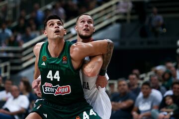 Ntinos Mitoglou y Tadas Sederkerskis.