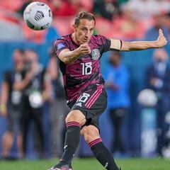 Guardado será baja un mes por desgarre muscular