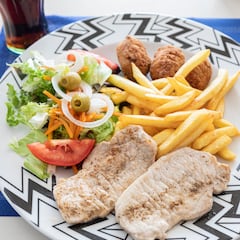 Un abogado explica por qué todavía hay platos combinados en algunos restaurantes: el motivo es llamativo