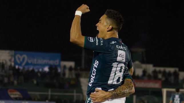 Antigua golpea primero: ventaja verde en una ida de tensión