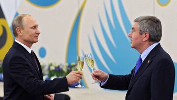 Vladimir Putin y Thomas Bach.