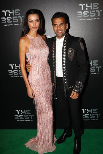 Dani Alves y Joana Sanz.