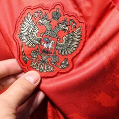 Rusia se niega a vestir su nueva camiseta porque tiene la bandera al revés