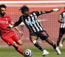 El Newcastle aleja al Liverpool de la Champions