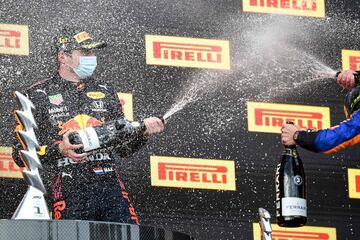 La carrera de Imola bajo la lluvia en imágenes