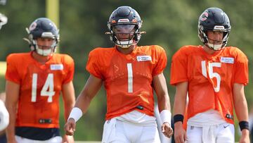 Unless the Chicago Bears add to or evolve their offensive line, quarterback Justin Fields can’t be the cornerstone of the team’s expected comeback.