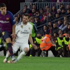 Sánchez Martínez debió expulsar a Suárez por una entrada a Nacho