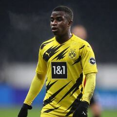 Moukoko vuelve a romperse