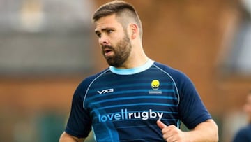 Worcester forward Du Preez faces a month in hospital after throat surgery