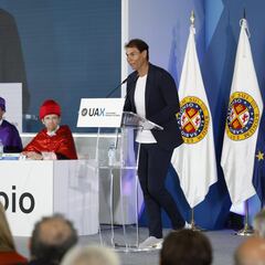 Nadal entrega los premios de excelencia de la UAX