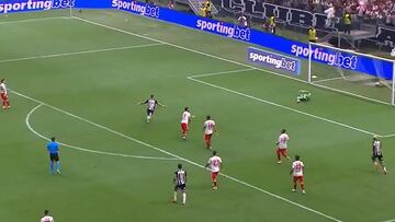 La jugada que refleja la mala noche de Paulo Díaz ante el Mineiro de Vargas: ¡insólito!