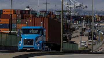 El Secretario de Estado anunció que el aumento de conductores extranjeros pone en peligro la vida de los estadounidenses.