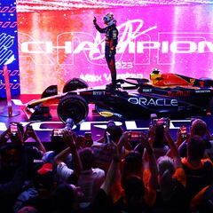 Verstappen es tricampeón en el esprint más caótico y divertido