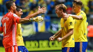 Celebraci&oacute;n de un gol de &Aacute;lex Fern&aacute;ndez, del C&aacute;diz.