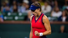 Paula Badosa celebra un punto en la final de Indian Wells.