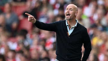 Manchester United's Dutch manager Erik ten Hag gestures on the touchline during the English Premier League football match between Arsenal and Manchester United at the Emirates Stadium in London on September 3, 2023. (Photo by Glyn KIRK / AFP) / RESTRICTED TO EDITORIAL USE. No use with unauthorized audio, video, data, fixture lists, club/league logos or 'live' services. Online in-match use limited to 120 images. An additional 40 images may be used in extra time. No video emulation. Social media in-match use limited to 120 images. An additional 40 images may be used in extra time. No use in betting publications, games or single club/league/player publications. / 