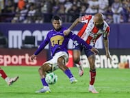 during the 15th round match between Atletico de San Luis and Pumas UNAM as part of the Liga BBVA MX Varonil, Torneo Clausura 2026 at Alfonso Lastras (Libertad Financiera) Stadium, on April 17, 2026 in San Luis Potosi, Mexico.