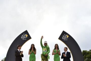 Peter Sagan con el maillot verde que le acredita como vencedor por puntos de la regularidad.