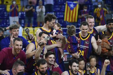 El Barcelona gana su Liga número 19. Pau Gasol.