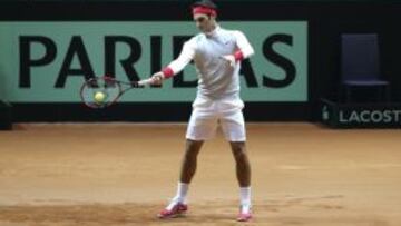 Federer, en su primer entrenamiento en Lille.