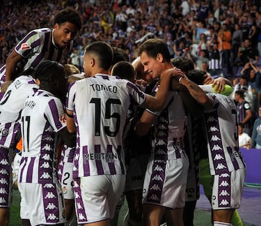 Caer, levantarse y volver a soñar: así sobreviven los históricos del fútbol español