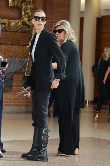 Alejandra Rubio y Terelu Campos a su llegada al tanatorio La Paz para despedir a María Teresa Campos.