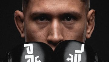 Gino Van Steenis con las guantillas de PFL.