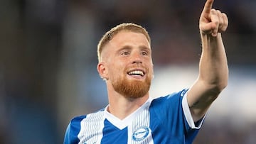 Carlos Vicente tras su gol.